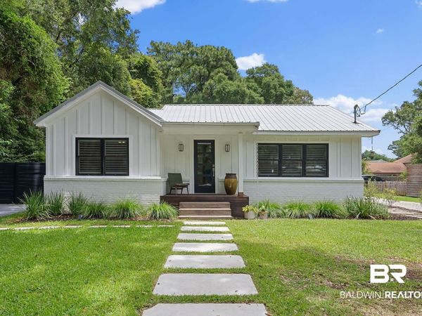 371 Pecan Avenue, Fairhope, AL 36532