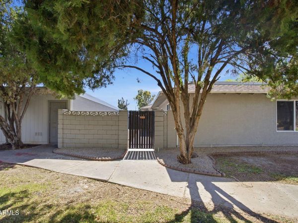 8855 N NEW WORLD Drive, Glendale, AZ 85302