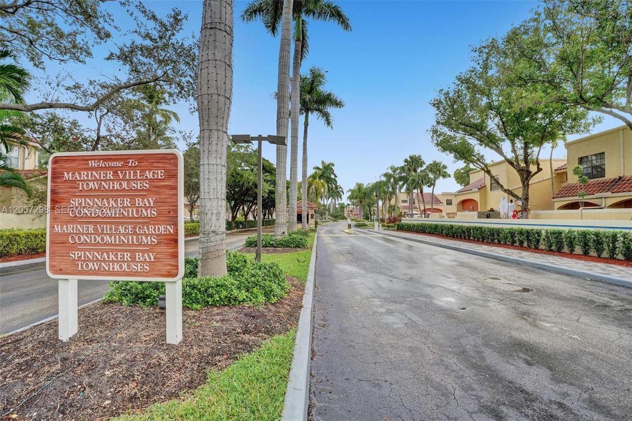 3545 Magellan Cir , Unit 358-5, Aventura, FL 33180 Photo
