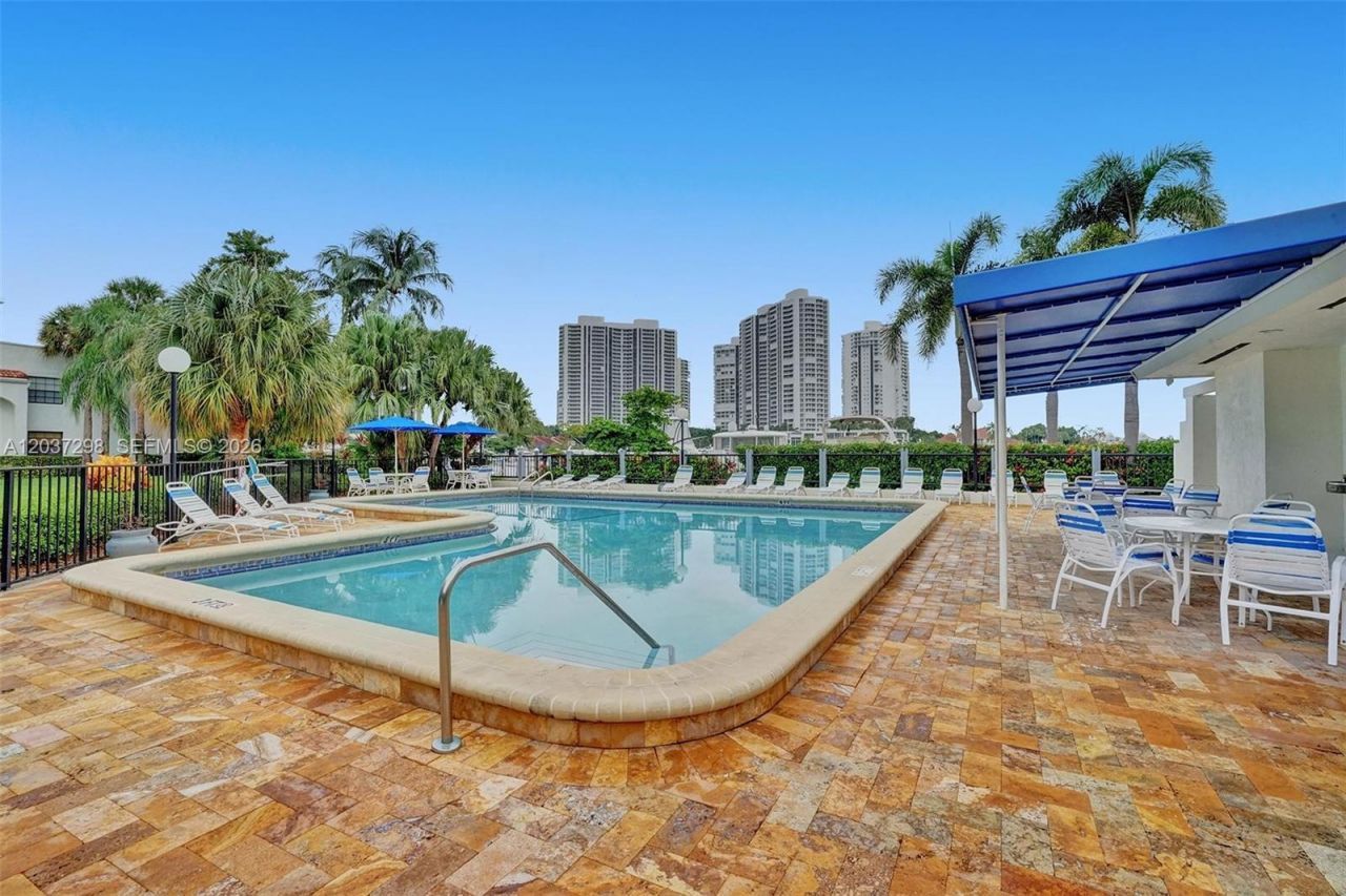 3545 Magellan Cir , Unit 358-5, Aventura, FL 33180 Photo