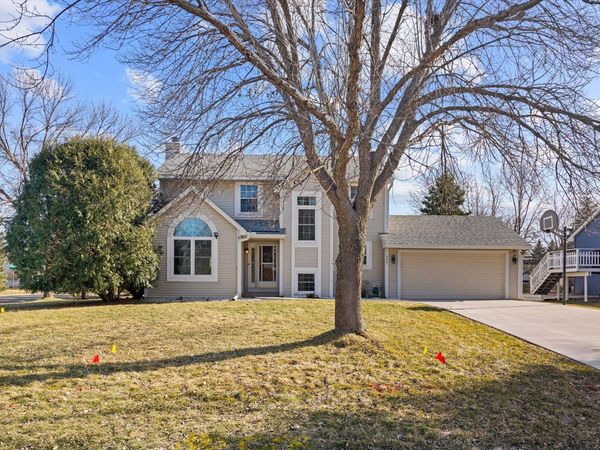 952 Moonlight Drive , Woodbury, MN 55125