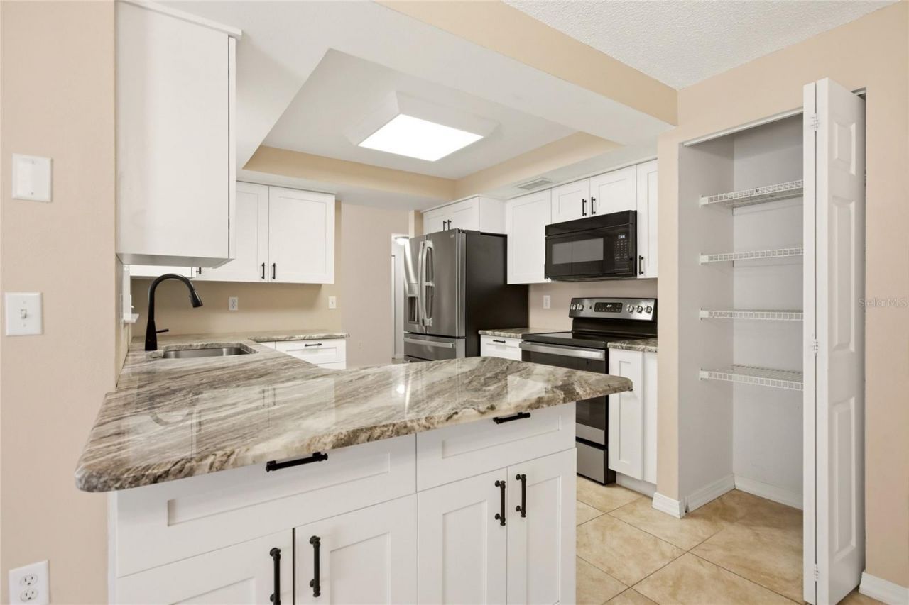 6807 36th Ave Dr W W, Bradenton, FL 34209 Photo