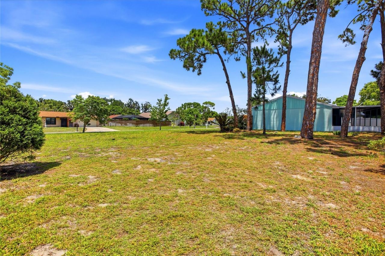 6807 36th Ave Dr W W, Bradenton, FL 34209 Photo