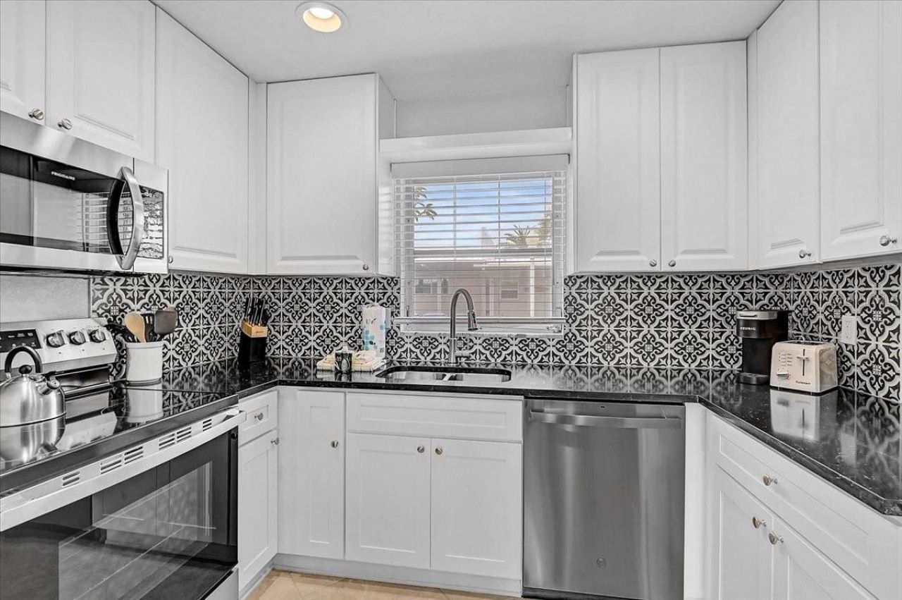 5830 Midnight Pass Road, Unit 51, Sarasota, FL 34242 Photo