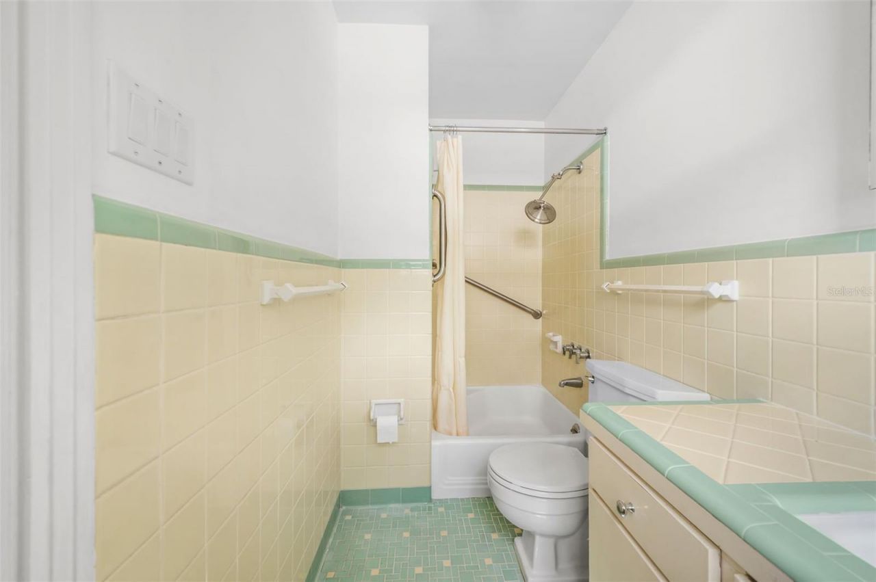 3716 SW 6th Place, Gainesville, FL 32607 Photo