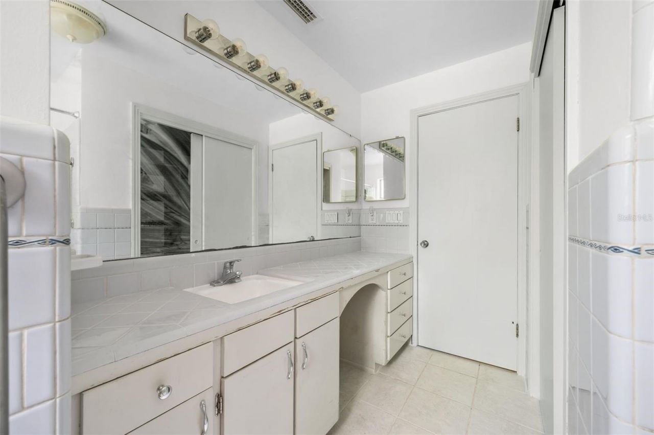 3716 SW 6th Place, Gainesville, FL 32607 Photo