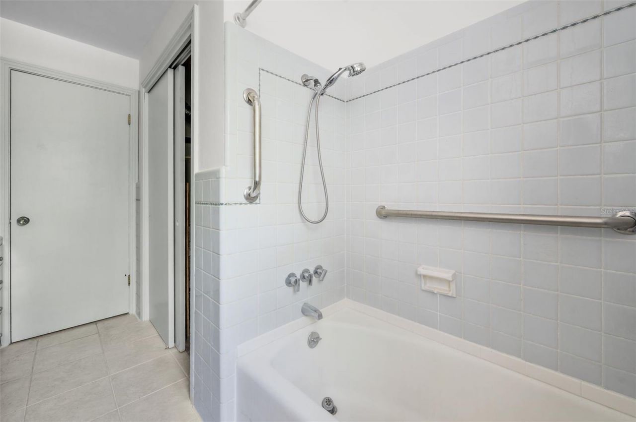 3716 SW 6th Place, Gainesville, FL 32607 Photo