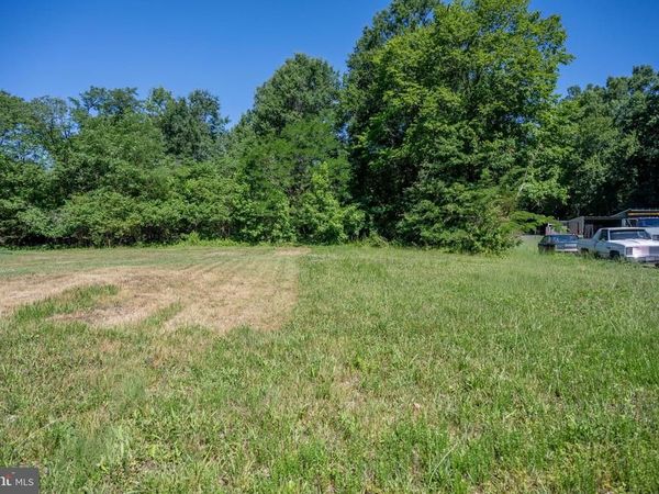 8302 DYSON ROAD, BRANDYWINE, MD 20613