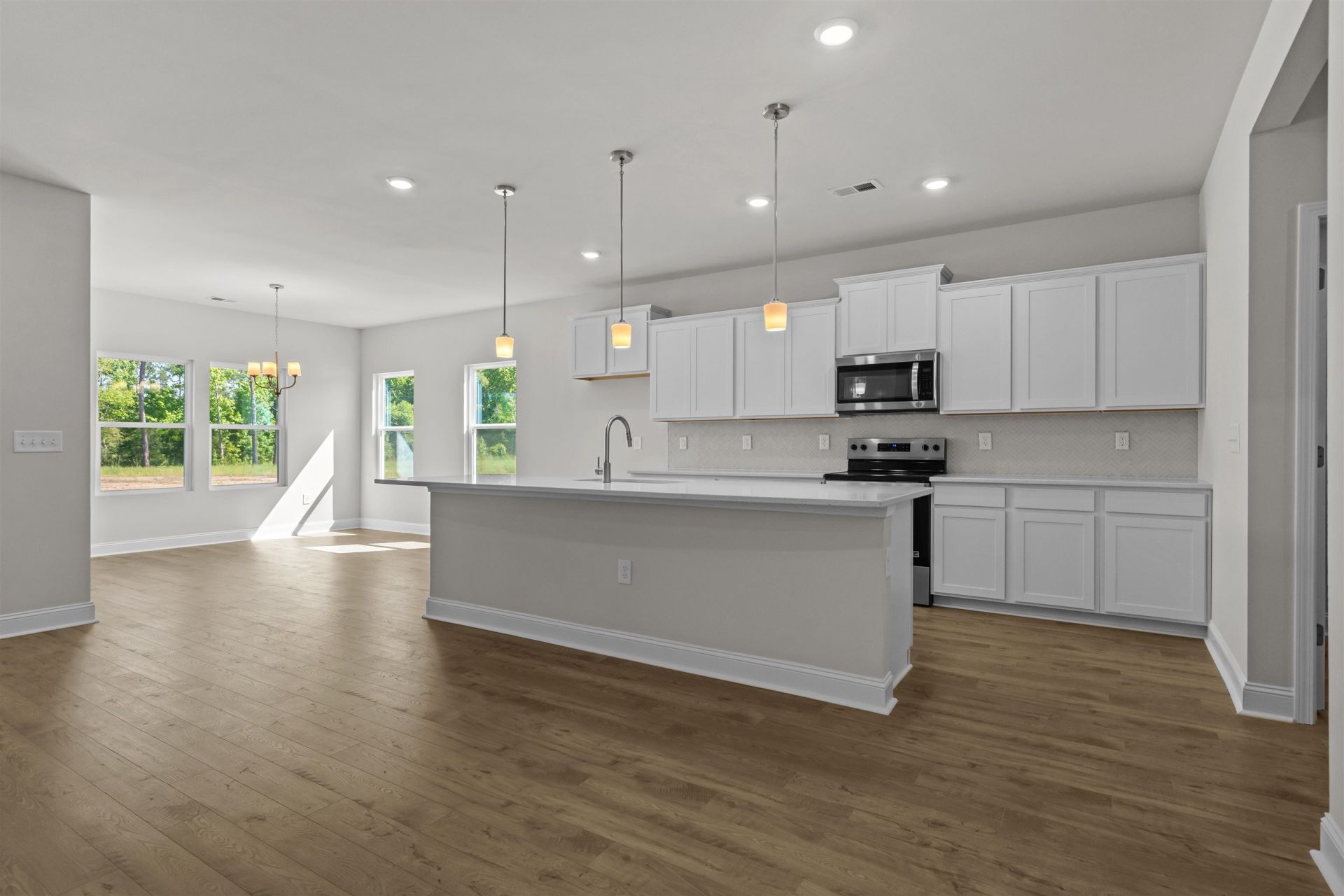 160 Furnies Place  Photo 18