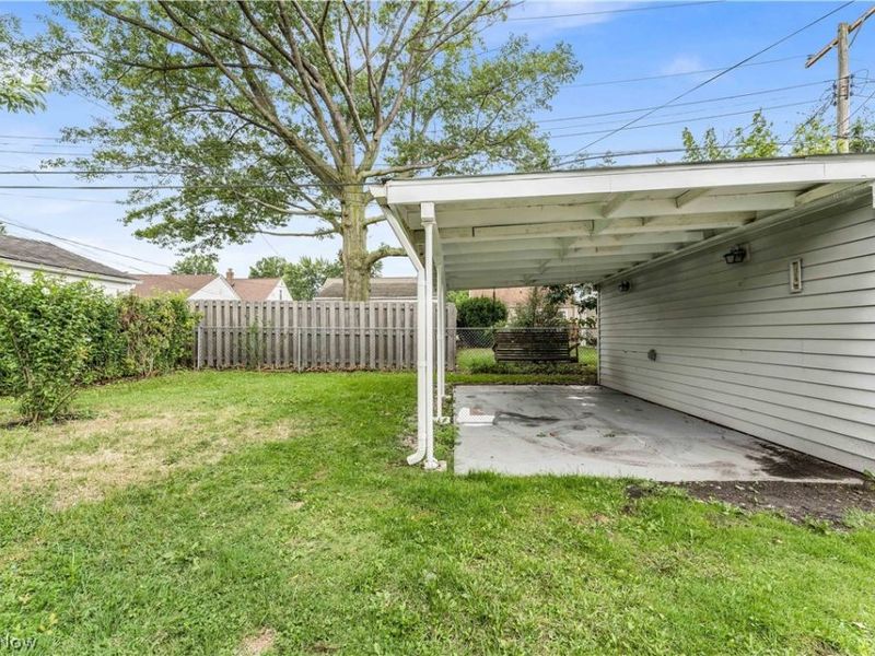 26450 Drakefield Avenue, Euclid, OH 44132 Photo 22