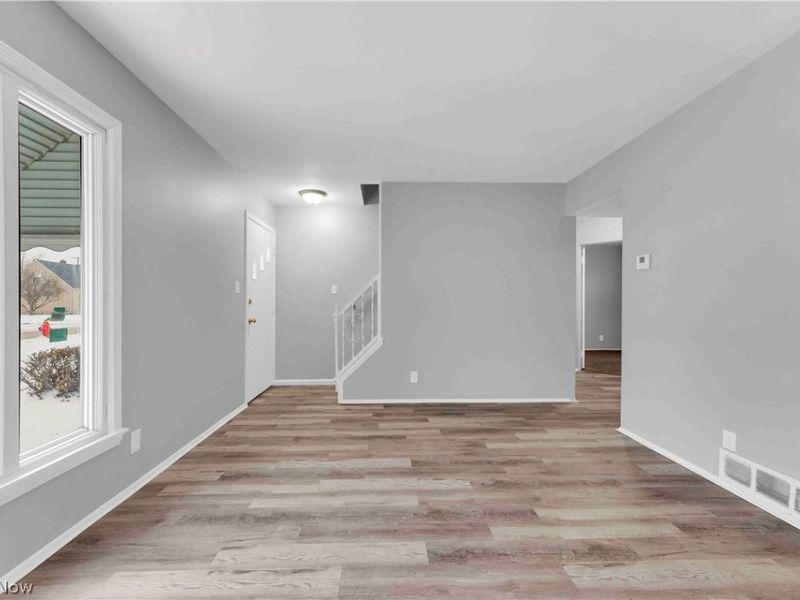 26450 Drakefield Avenue, Euclid, OH 44132 Photo 3