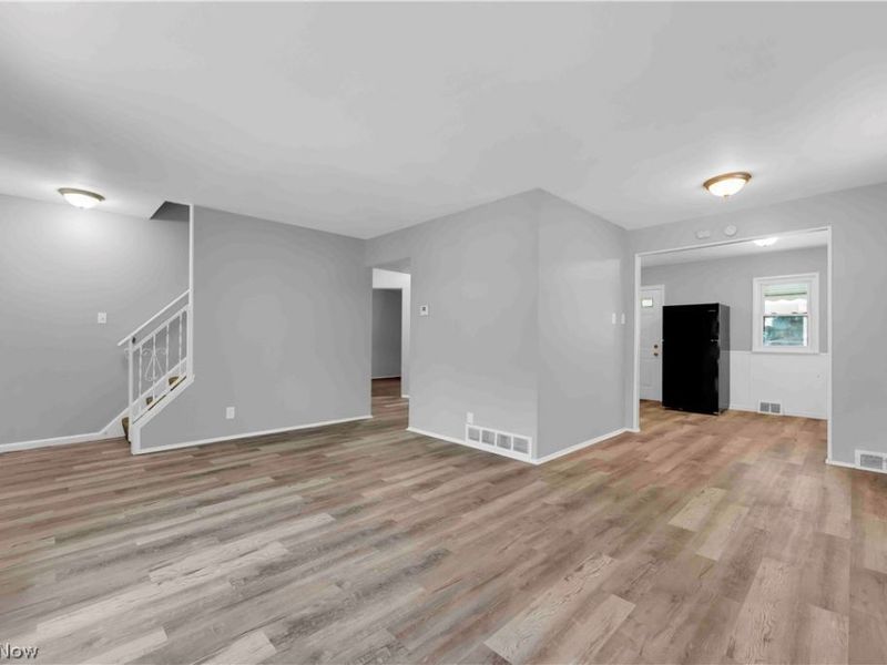 26450 Drakefield Avenue, Euclid, OH 44132 Photo 6