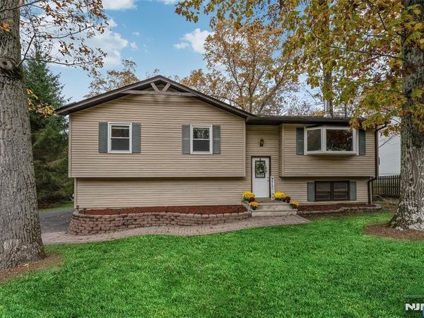 41 Shongum Road, Randolph Township, NJ 07869