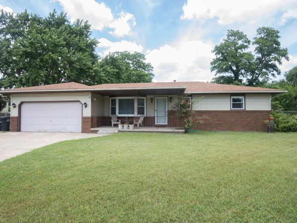 5196 Dolphin Court , Portage, IN 46368