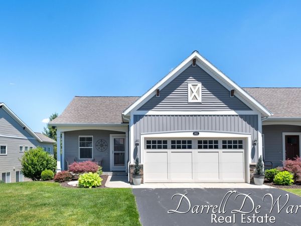 885 S Center Park Drive SW, Byron Center, MI 49315