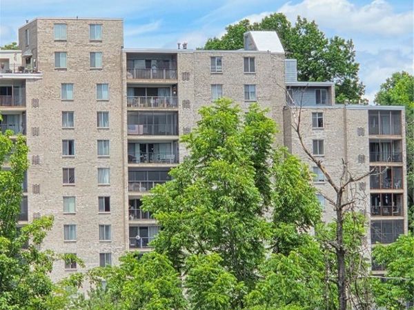 2120 Greentree Road , Unit 102E, Pittsburgh, PA 15220