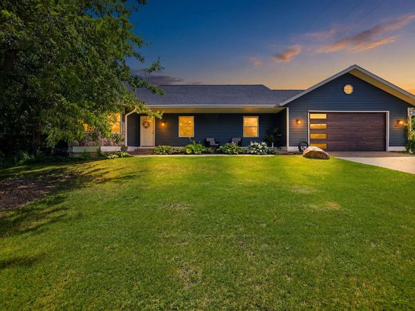 1034 130th Avenue, Wayland, MI 49348