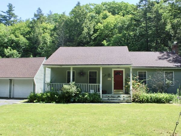 221 North St, Erving, MA 01344