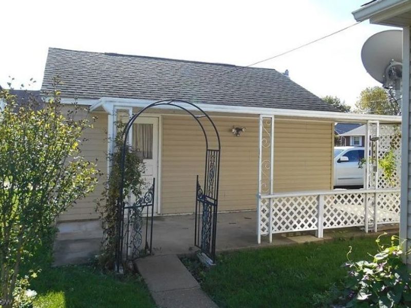 3024 Belmont Place SW, Canton, OH 44710 Photo 3