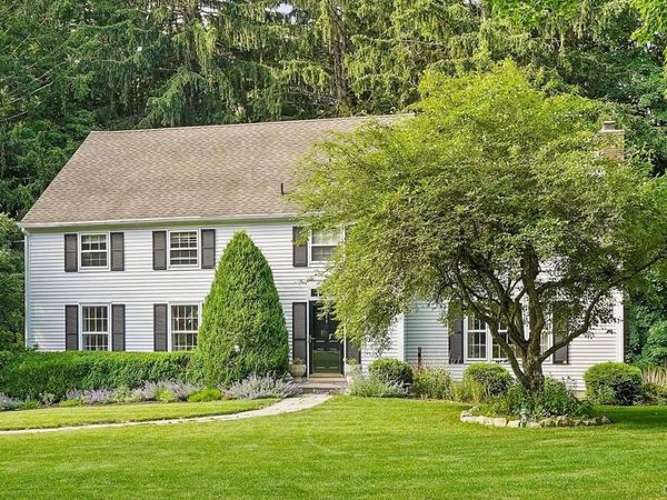 5 Diane Court, Katonah, NY 10536
