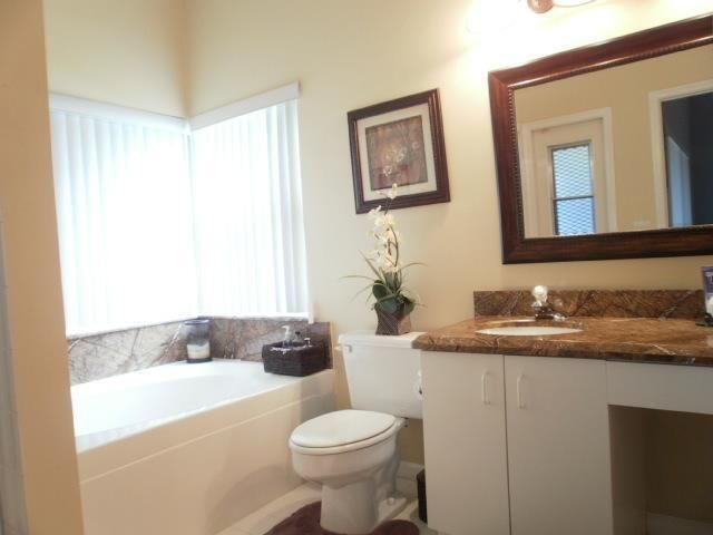 6365 Lansdowne Circle, Boynton Beach, FL 33472 Photo