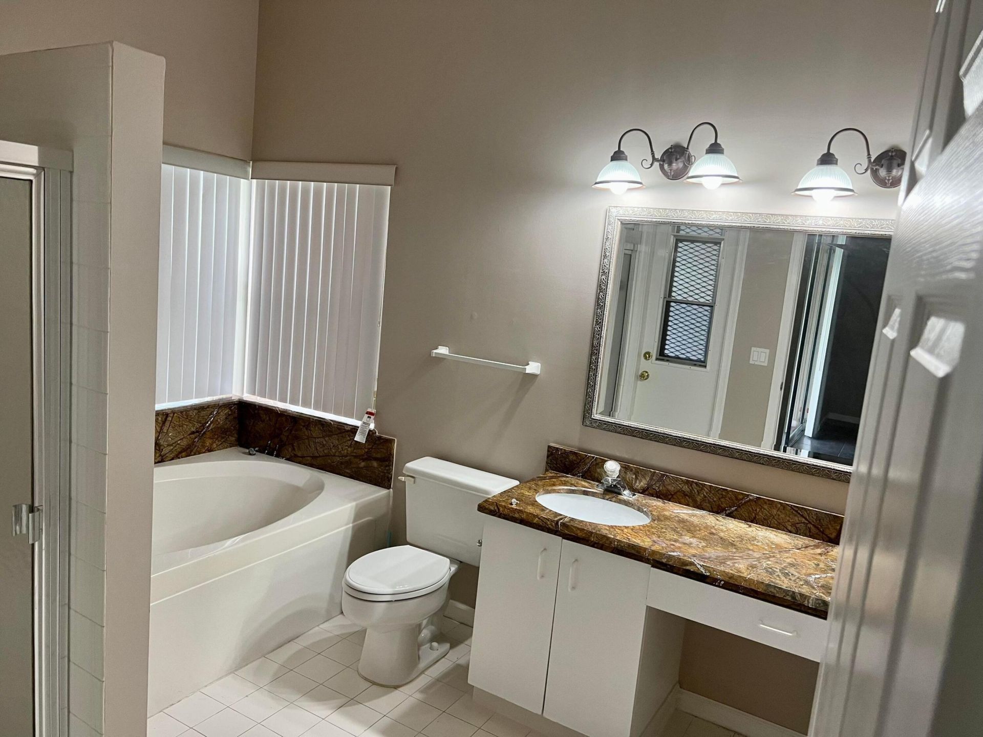 6365 Lansdowne Circle, Boynton Beach, FL 33472 Photo