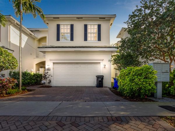 1750 NE 12th Street, Fort Lauderdale, FL 33304