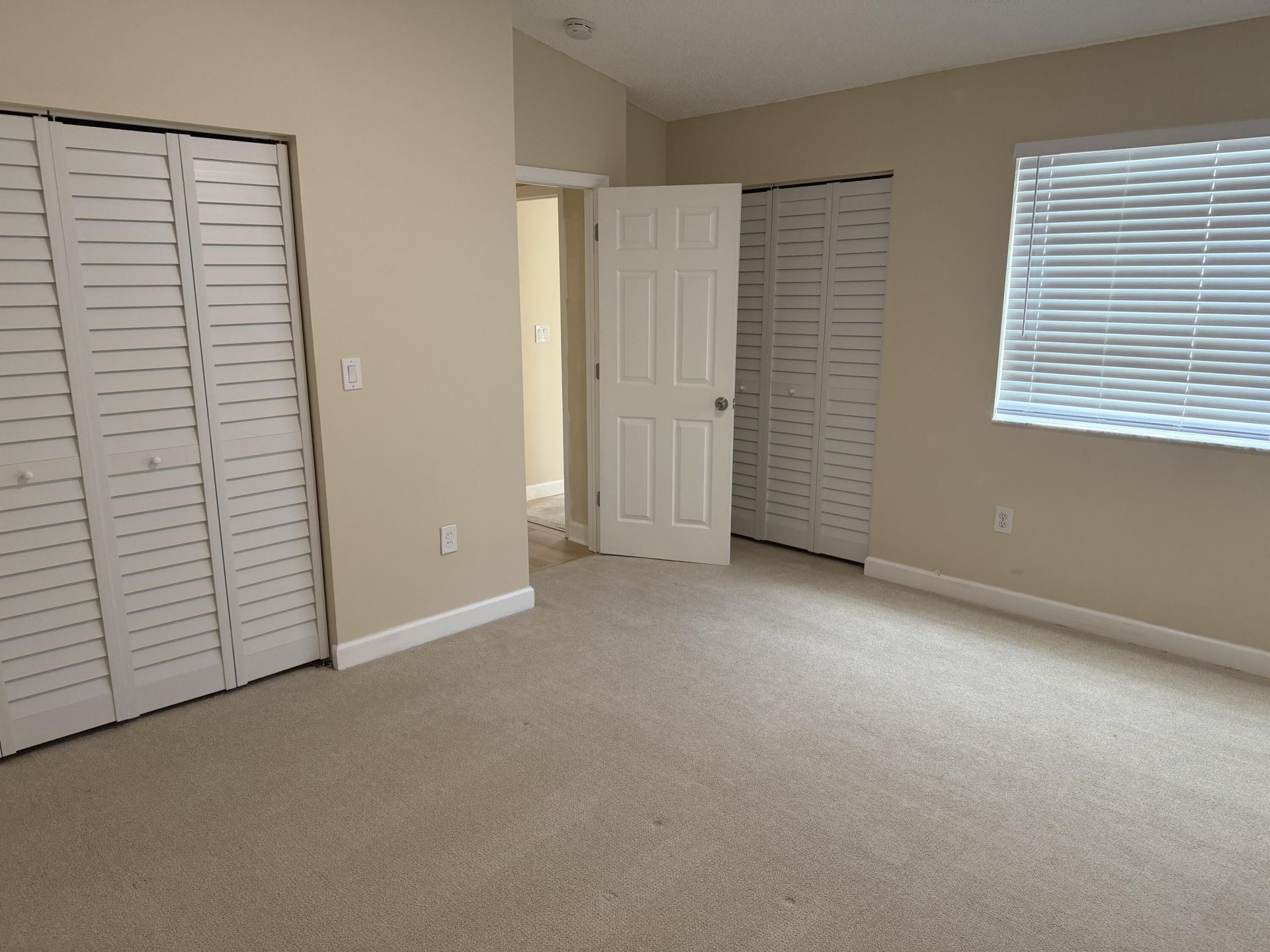 940 Doveplum Court, Hollywood, FL 33019 Photo