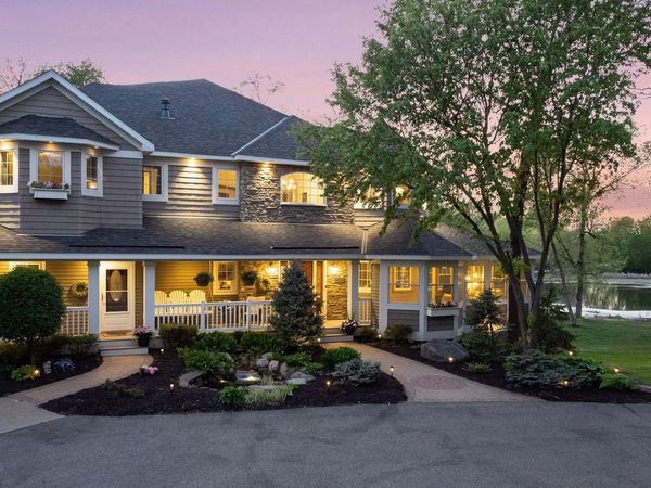 21420 Crimson Court, Lakeville, MN 55044