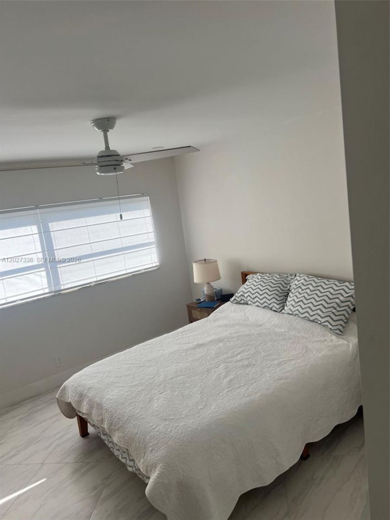 1000 NE 14th Ave, Unit 408, Hallandale Beach, FL 33009 Photo
