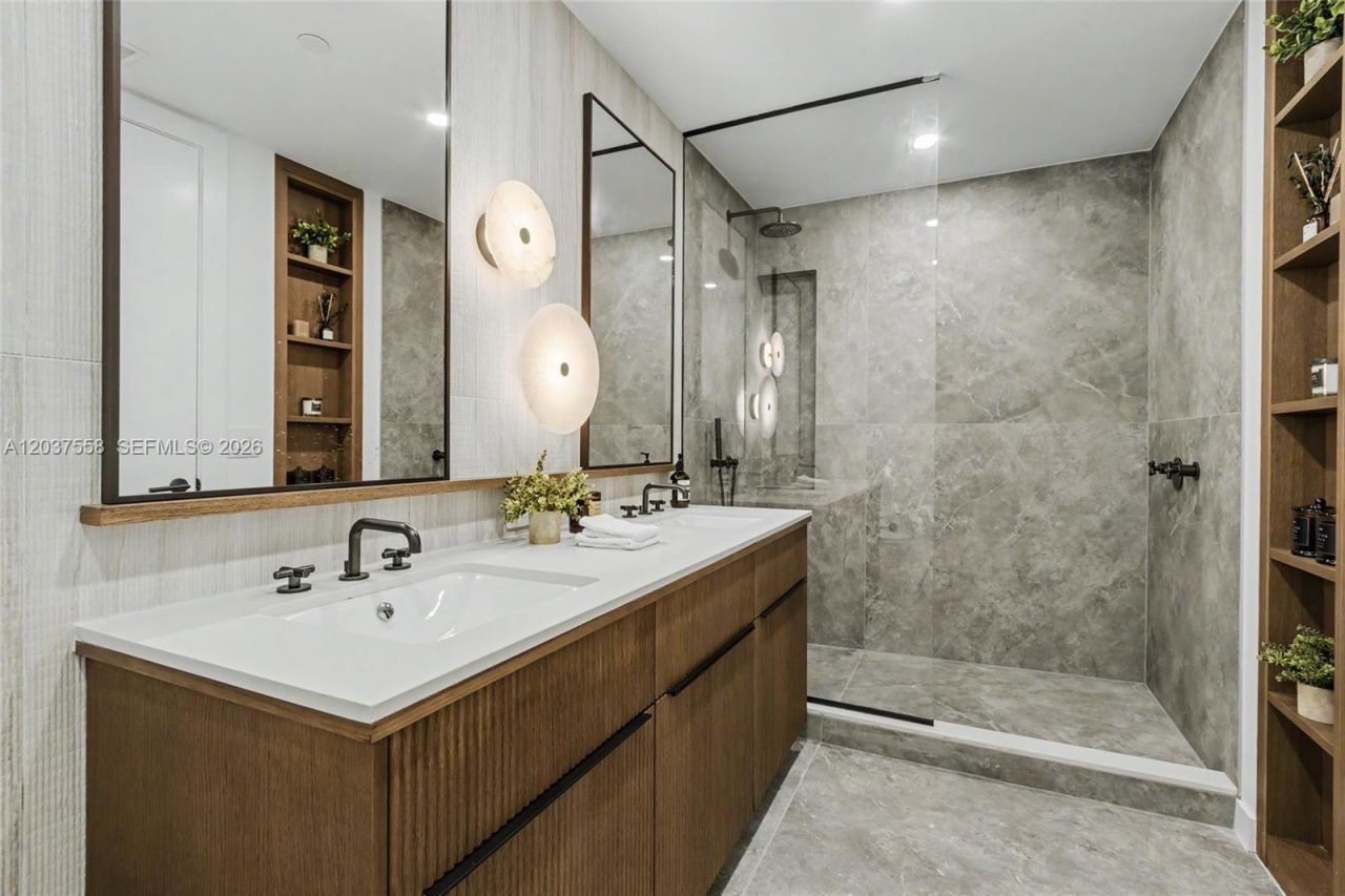2200 Brickell Ave, Unit 220, Miami, FL 33129 Photo