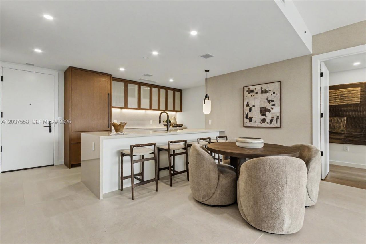 2200 Brickell Ave, Unit 220, Miami, FL 33129 Photo