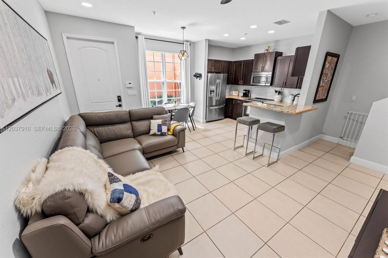 712 SW 2nd Way , Unit 712, Pompano Beach, FL 33060 Photo