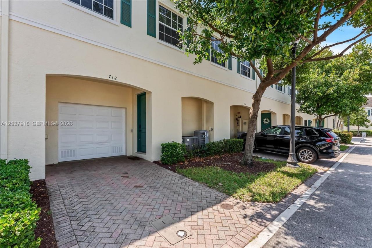 712 SW 2nd Way , Unit 712, Pompano Beach, FL 33060 Photo