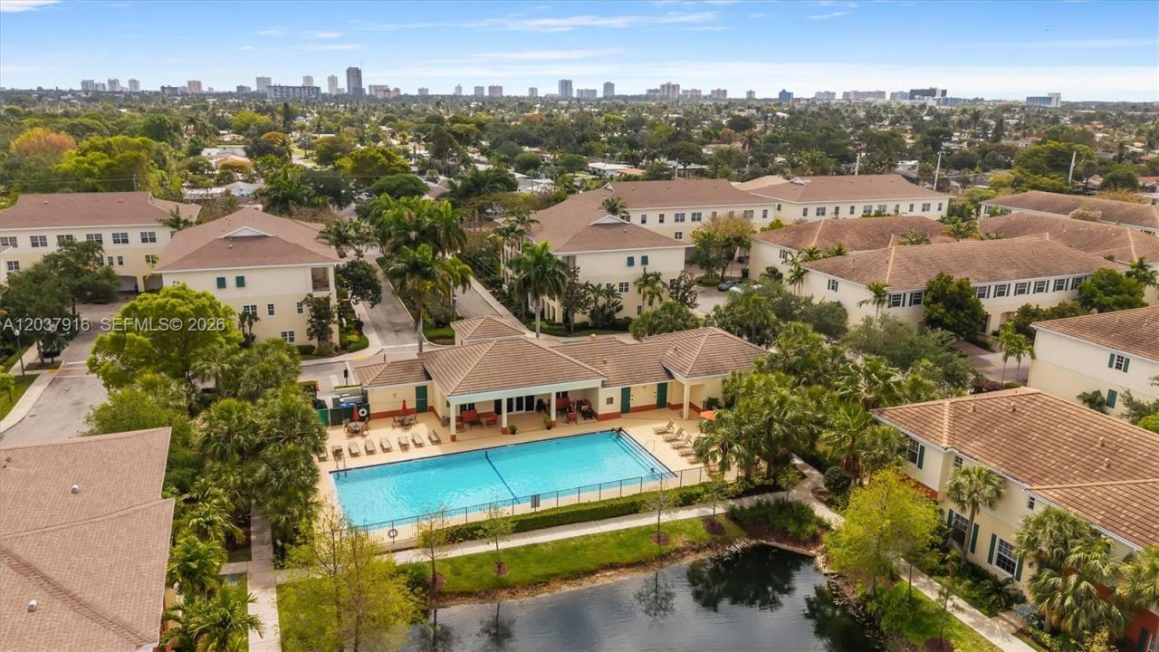 712 SW 2nd Way , Unit 712, Pompano Beach, FL 33060 Photo