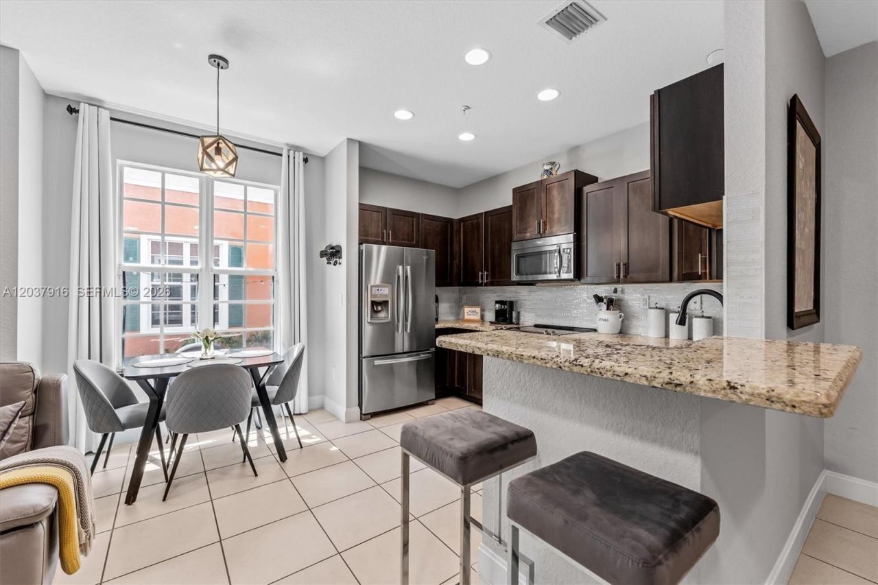 712 SW 2nd Way , Unit 712, Pompano Beach, FL 33060 Photo
