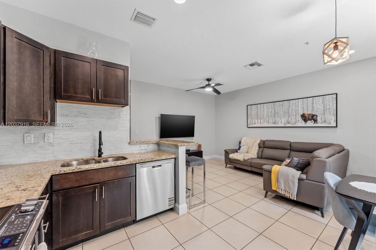 712 SW 2nd Way , Unit 712, Pompano Beach, FL 33060 Photo