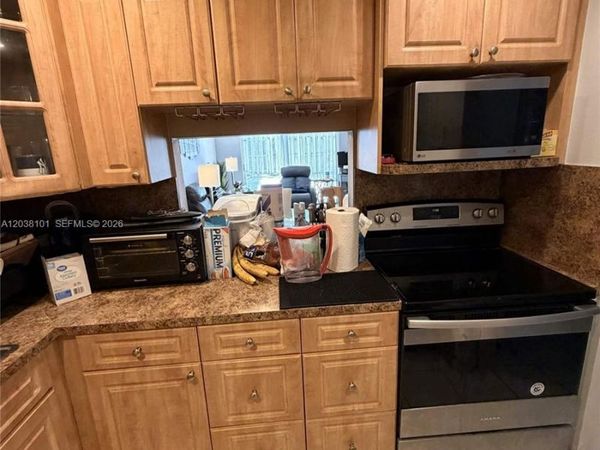9974 SW 88th St , Unit 1011, Miami, FL 33176