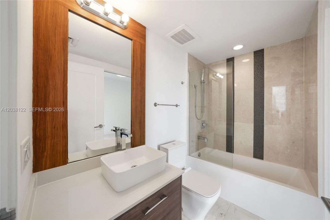 601 NE 27th St, Unit 1501, Miami, FL 33137 Photo