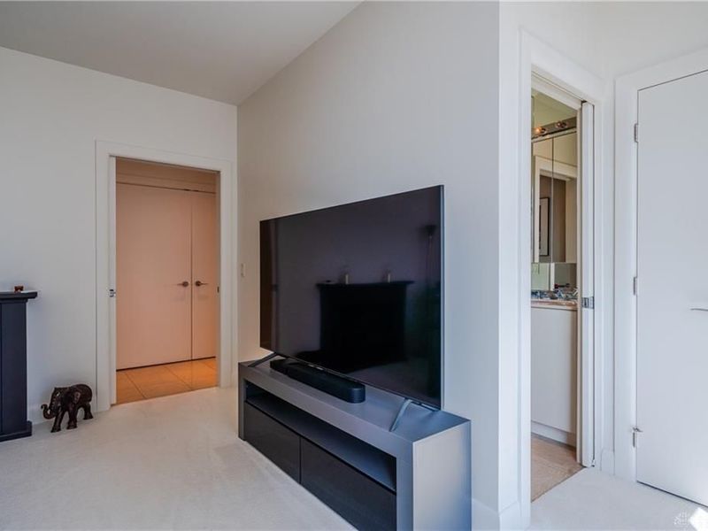 109 N Main Street, Unit 1400, Dayton, OH 45402 Photo 19