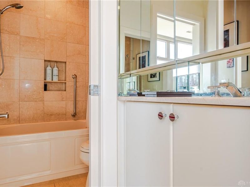 109 N Main Street, Unit 1400, Dayton, OH 45402 Photo 21