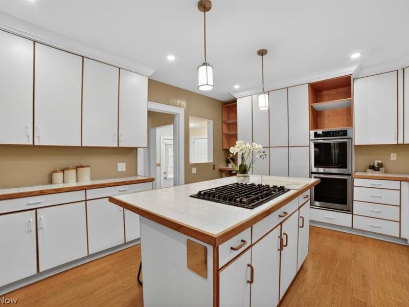 3008 Warrington Road, Shaker Heights, OH 44120 Photo 16