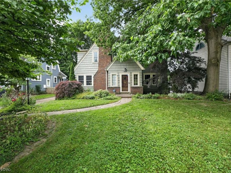3008 Warrington Road, Shaker Heights, OH 44120 Photo 3