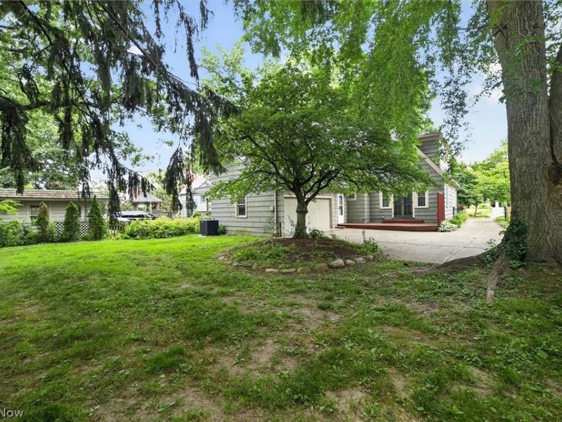 3008 Warrington Road, Shaker Heights, OH 44120 Photo 6