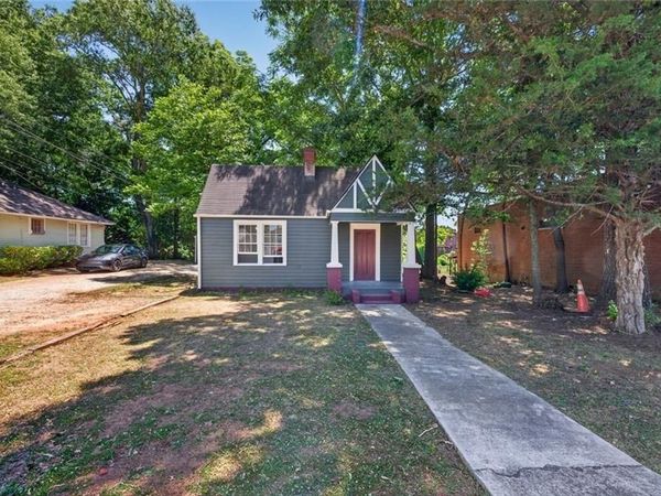 298 S Cherokee Road, Social Circle, GA 30025