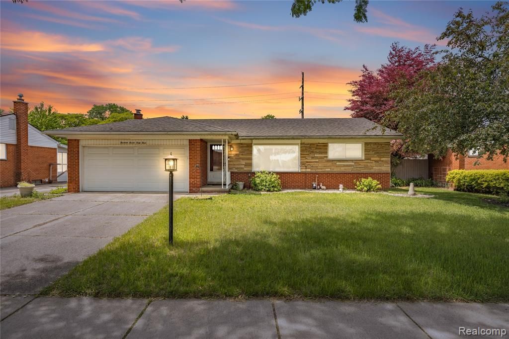 14743 Newburgh Road, Livonia, MI 48154 Main Photo