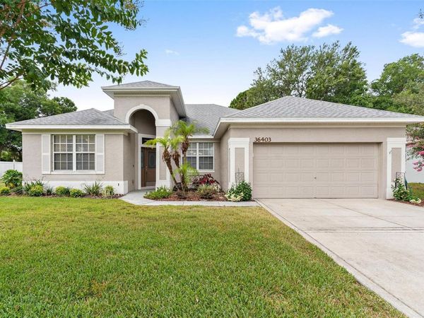 36403 GRAND ISLAND OAKS CIRCLE , GRAND ISLAND, FL 32735
