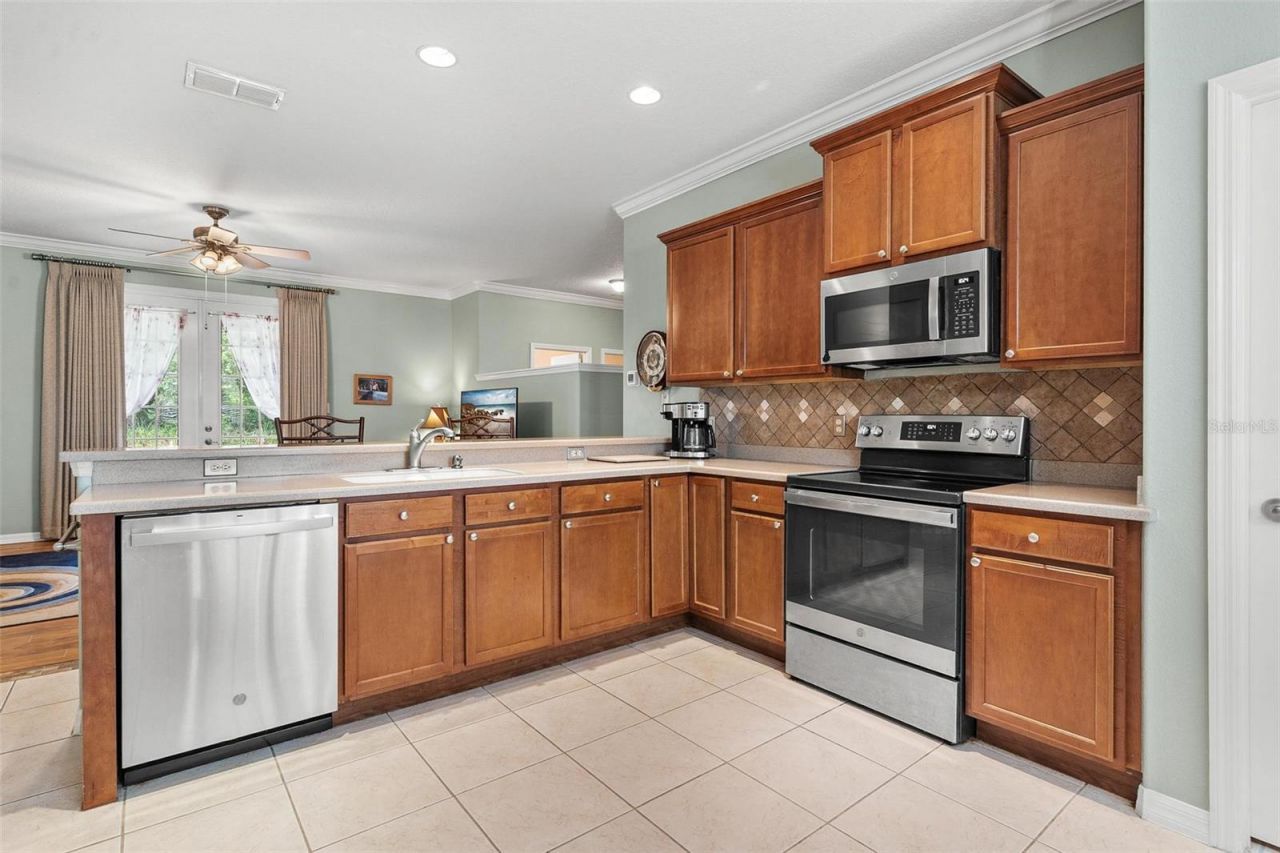 36403 Grand Island Oaks Circle , Grand Island, FL 32735 Photo