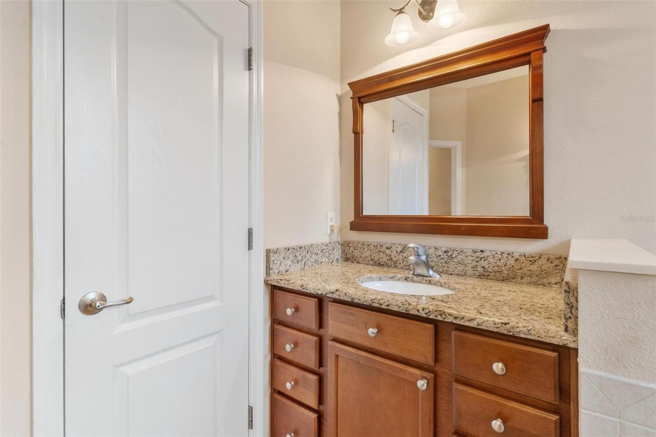 36403 Grand Island Oaks Circle , Grand Island, FL 32735 Photo