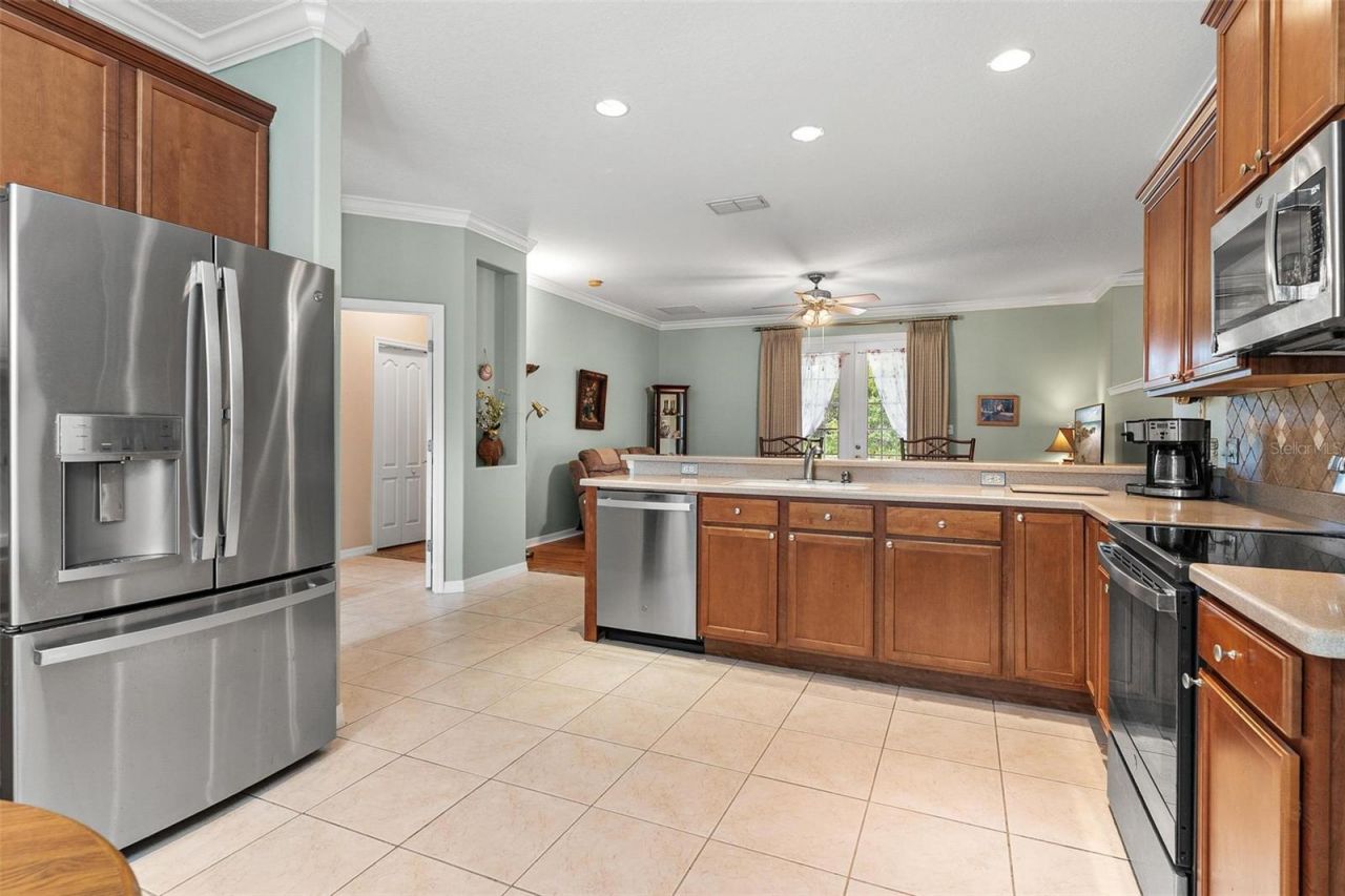 36403 Grand Island Oaks Circle , Grand Island, FL 32735 Photo